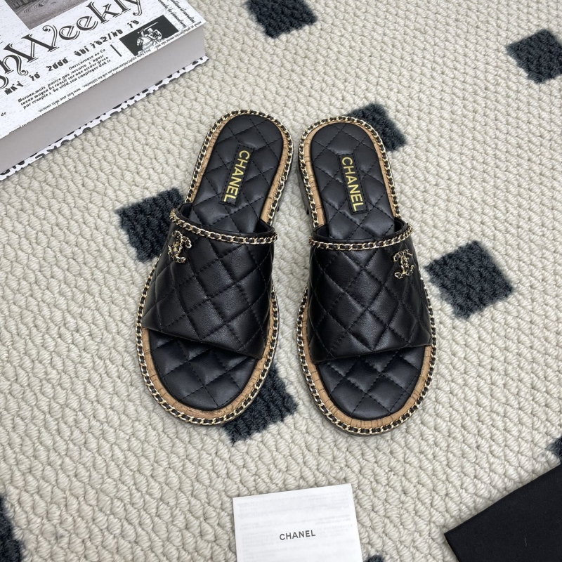 Ch**el slippers